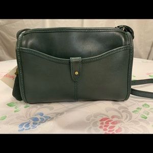 NWT Vintage LIZ Claiborne Bag in Evergreen.